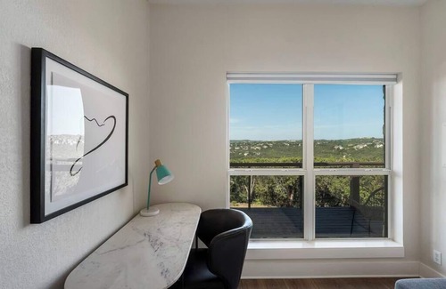 Apache Shores Casa | Vista Grande - Scenic Lake Austin Retreat