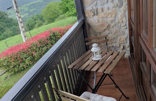 Vallobal Apartamento | Vista increíbles de los Picos de Europa en una ubicación privilegiada
