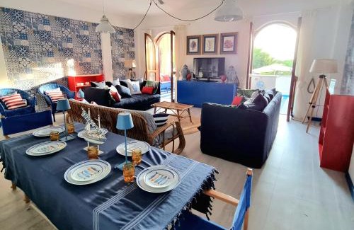 Falerna Casa | VISTA MARE Su tre piani con giardino