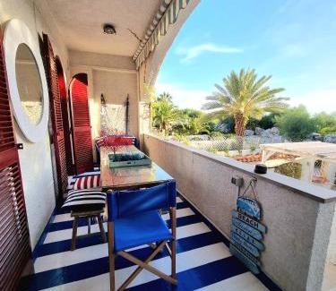 Falerna Casa | VISTA MARE Su tre piani con giardino