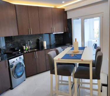 Mina Apartamento | Vista Panorâmica Amadora RC