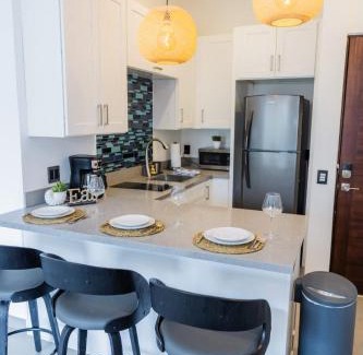 Centro Apartamento | Vista Pedregal-Stylish Holiday Apartment in the Heart of Cabo, 2 Minutes walk to Marina