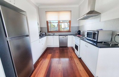 Sanctuary Point Casa | Vista Point - Your Waterfront Sanctuary Point Break