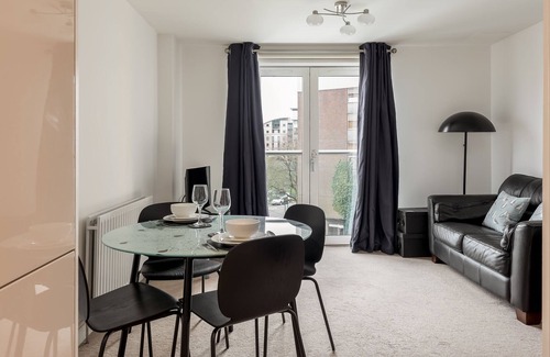 Poole Cabaña | Vista, Poole