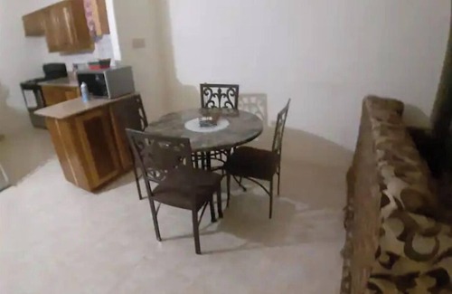 Windsor Casa | Vista Reggae Villa the Cheerful 2 bedroom Home