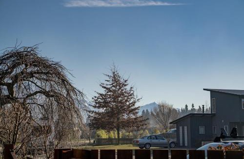 Wanaka Casa | Vista Vale - Wanaka Holiday Home