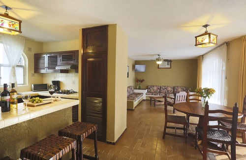 Bucerías Hotel | Vista Vallarta All Suites on the Beach