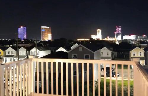 Atlantic City Casa | Vista Villa - 3 Bedrooms with Roof Top Deck!