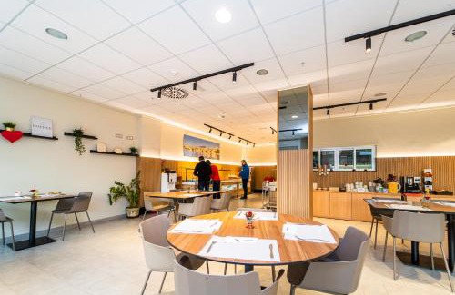 Villajoyosa Hotel | Vistamar Hotel Luxury Wellness By DLV -Adults Only-