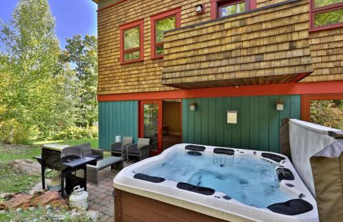 Central Vermont- Killington Casa | Vistas 92 - 4-Bedroom Luxury Ski On Ski Off Home with Hot Tub, Views, Amenity Center