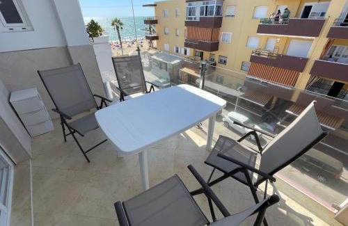 Chipiona Apartamento | Vistas al mar a 10 metros de la Playa de Regla PARKING GRATIS