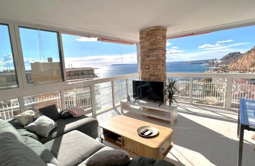 Vista Hermosa Apartamento | Vistas al mar. Gran salon. Playa a 1 minuto. WiFi