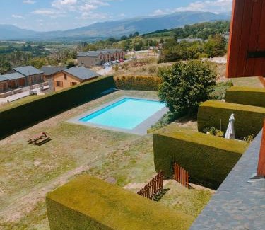 Saillagouse Apartamento | Vistas excepcionales, jardín con piscina, muy acogedor