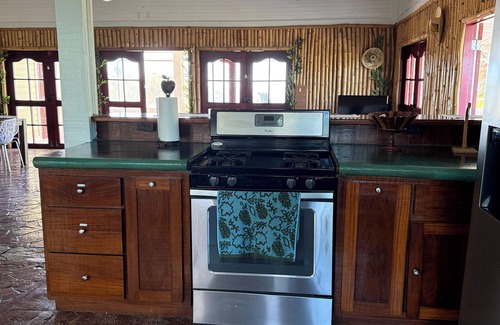 Politilly Bight Apartamento | Vistas360- 6 Bedroom Private Retreat