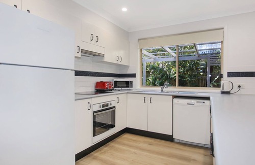 Hawks Nest Casa | Vitamin Sea - Pet Friendly