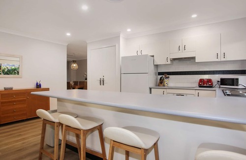 Hawks Nest Casa | Vitamin Sea - Pet Friendly