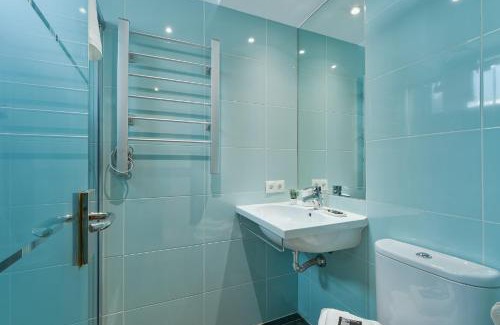 Mijas Apartamento | Vitania I Resort Penthouse with Jacuzzi