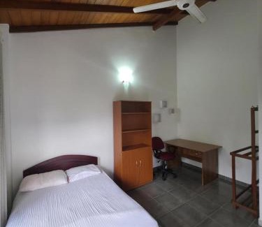 Gurudeniya Casa | Vithum Villa - Kandy Home with Balcony View and Parking