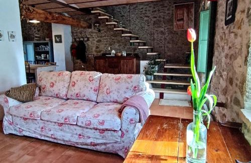 Mieras Casa | Vivalidays Casa Rural Anna Mieres Gerona
