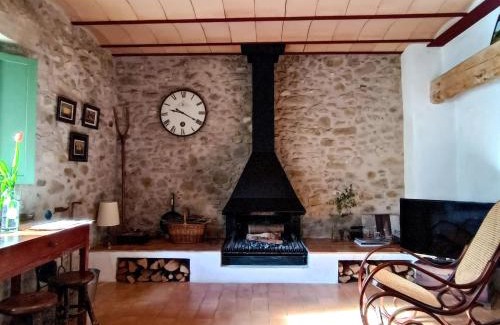 Mieras Casa | Vivalidays Casa Rural Anna Mieres Gerona