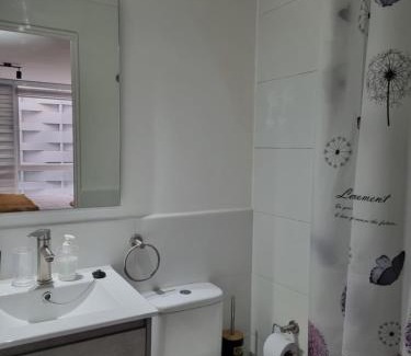 Downtown Santiago Apartamento | Vive la música del Movistar y relájate como en casa