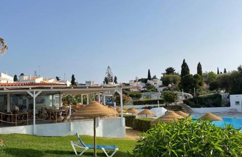 Alporchinhos Villa | Vivenda Jardim Mar Algarve Porches