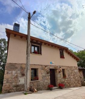 Cobreros Casa | Vivienda de Uso Turístico Los Castaños