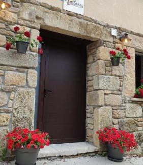 Cobreros Casa | Vivienda de Uso Turístico Los Castaños