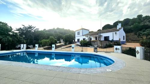Andújar Chalet De Esquí | Vivienda en Sierra de Andújar Viña La Serreta