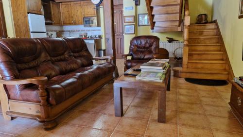 Peñamellera Baja Chalet De Esquí | Vivienda vacacional La Güera - Casas de los Picos