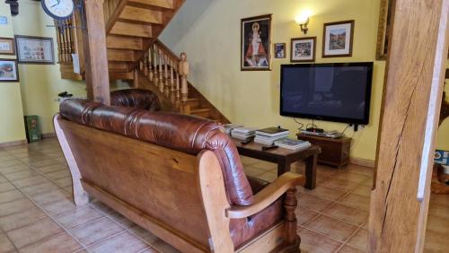 Peñamellera Baja Chalet De Esquí | Vivienda vacacional La Güera - Casas de los Picos