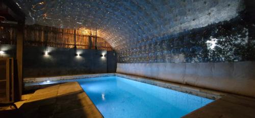 Villa Carlos Paz Cabina | ViviSierras, Carlos Paz casa centro frente al lago, pileta climatizada, 4 dormitorios, 3 baños, quincho