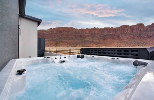 Moab South Valley Apartamento | Vizcaya #3 - Moab's Newest Luxury Rental (Hot Tub)