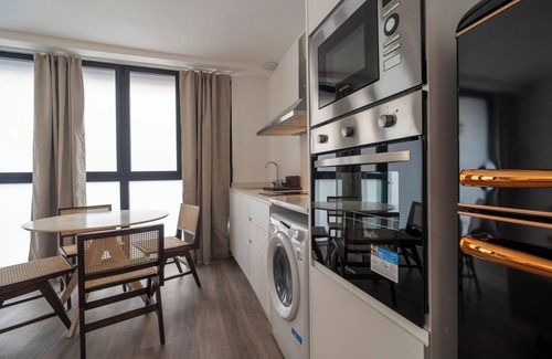 El Pla del Real Apartamento | VLC HOST - Tamarit Olmos F