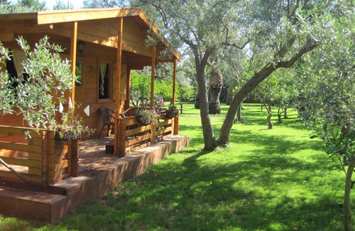 Capaci Chalet De Esquí | Villa cerca del mar, jardín verde, barbacoa, aire acondicionado, parking.