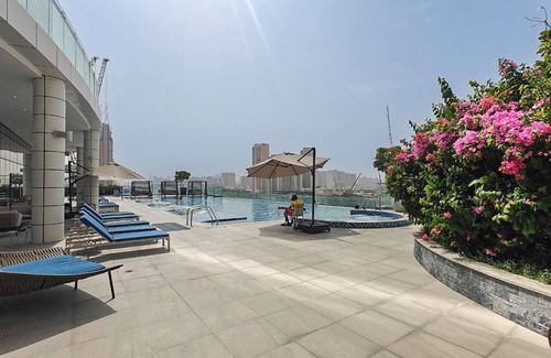 Jumeirah Village Triangle Apartamento | Vogue JVT Novotel Balcony Pool & Gym