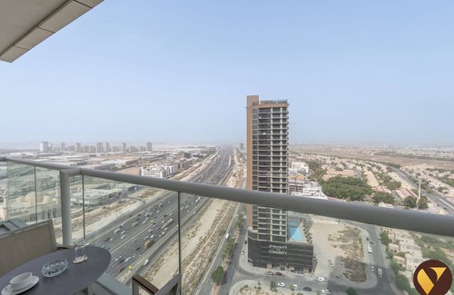 Jumeirah Village Triangle Apartamento | Vogue JVT Novotel Balcony Pool & Gym