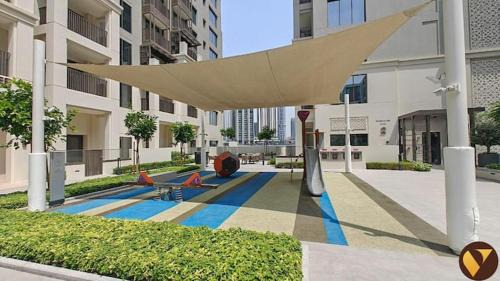 Madinat Zayed Apartamento | Vogue Rosewater Two Bedroom Apartment with balcony at Dubai Creek Harbour and access to man made beach, Pool, Gym, Kids Area and Near Shopping