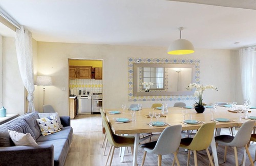 Valognes Cabaña | Vivienda · Tamerville · 8 dormitorios · 11 camas · 4 baños