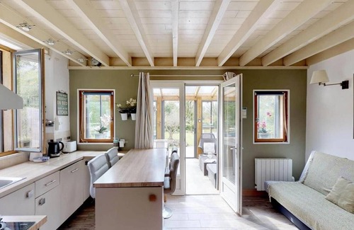 Valognes Cabaña | Vivienda · Tamerville · 8 dormitorios · 11 camas · 4 baños
