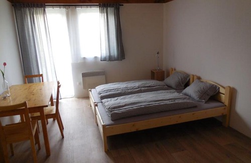 Mutenice Casa | Vojtěch Jestřáb - rodinné vinařství