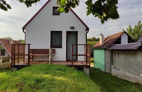 Mutenice Casa | Vojtěch Jestřáb - rodinné vinařství
