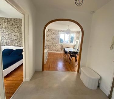 Lempdes Apartamento | Volcan Ocre-4 pers-Spacieux et chaleureux - Parking privatif - Proches axes, commerces et services - Check in 24-24