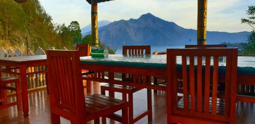 Songan Casa | Volcano Lake View