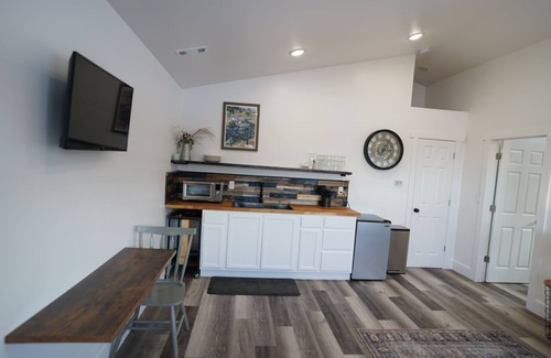 Homer Casa | Volcano Views & Relaxing Sunsets - Homer Guest House