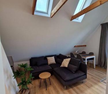 Edinghausen Apartamento | Voll ausgestattetes 2 Zimmer Apartment Sanssouci