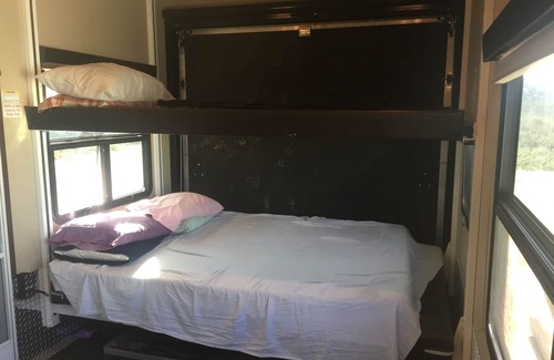 San Diego Country Estates Casa | Voltage 5th wheel Coach "Condo on wheels"