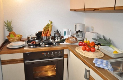 Arnbruck Apartamento | Desde la sala de estar a la terraza, con vistas a la hermosa Zellertal.