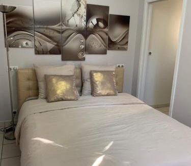 Regusse Casa | votre Cocon en pierre et son spa en option gîte le repos des chênes