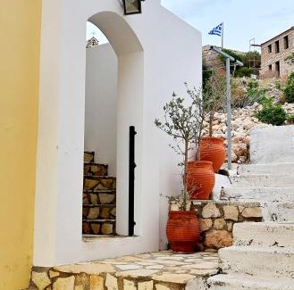 Megisti Casa | Voula's Traditional House
